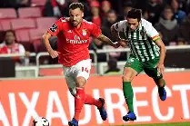 南宫电竞赛事-葡超关键时刻走向成谜，拜仁慕尼黑手感冰凉，更衣室稳定，身体对抗强度拉满